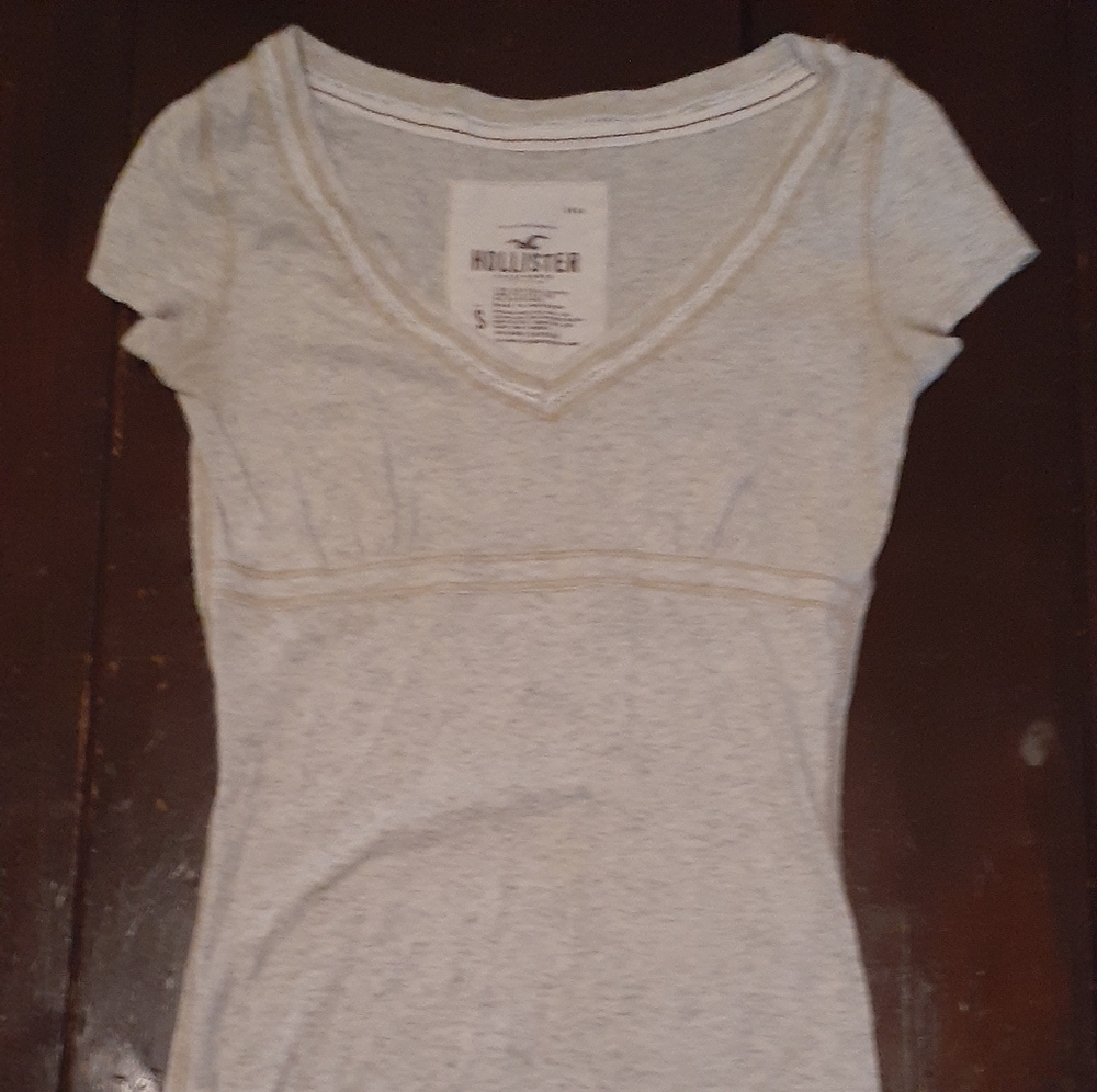 Hollister shirt